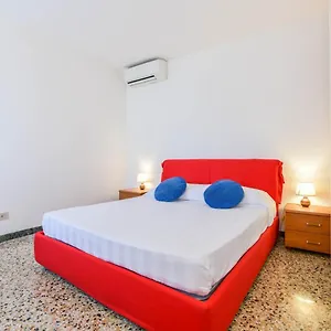 Mascareta, Apartamento Venecia